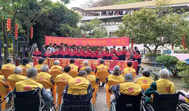 雷锋精神代代传，小小“雷锋”在行动，感谢黄田安山小学、文博双语学校师生们到我院开展学雷锋活动